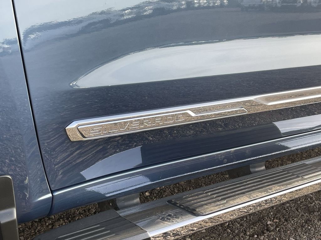 Used 2024 Chevrolet Silverado 1500 High Country w/ High Country Premium Package image 32