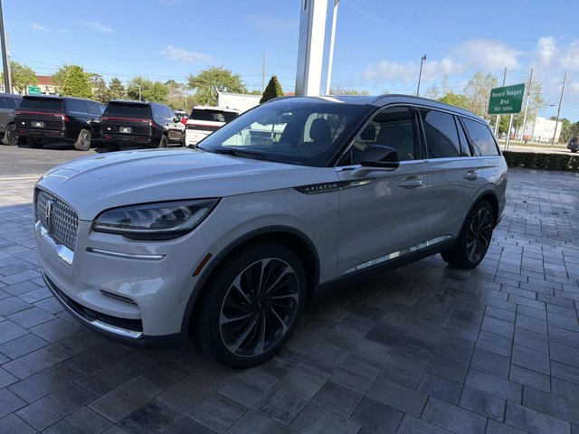 Certified 2023 Lincoln Aviator Reserve w/ Equipment Group 201A image 6