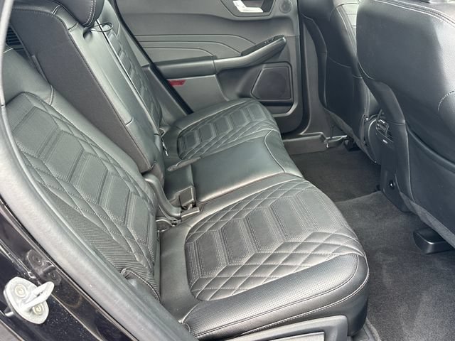 Used 2024 Ford Escape SE w/ PHEV Premium Package FWD image 9