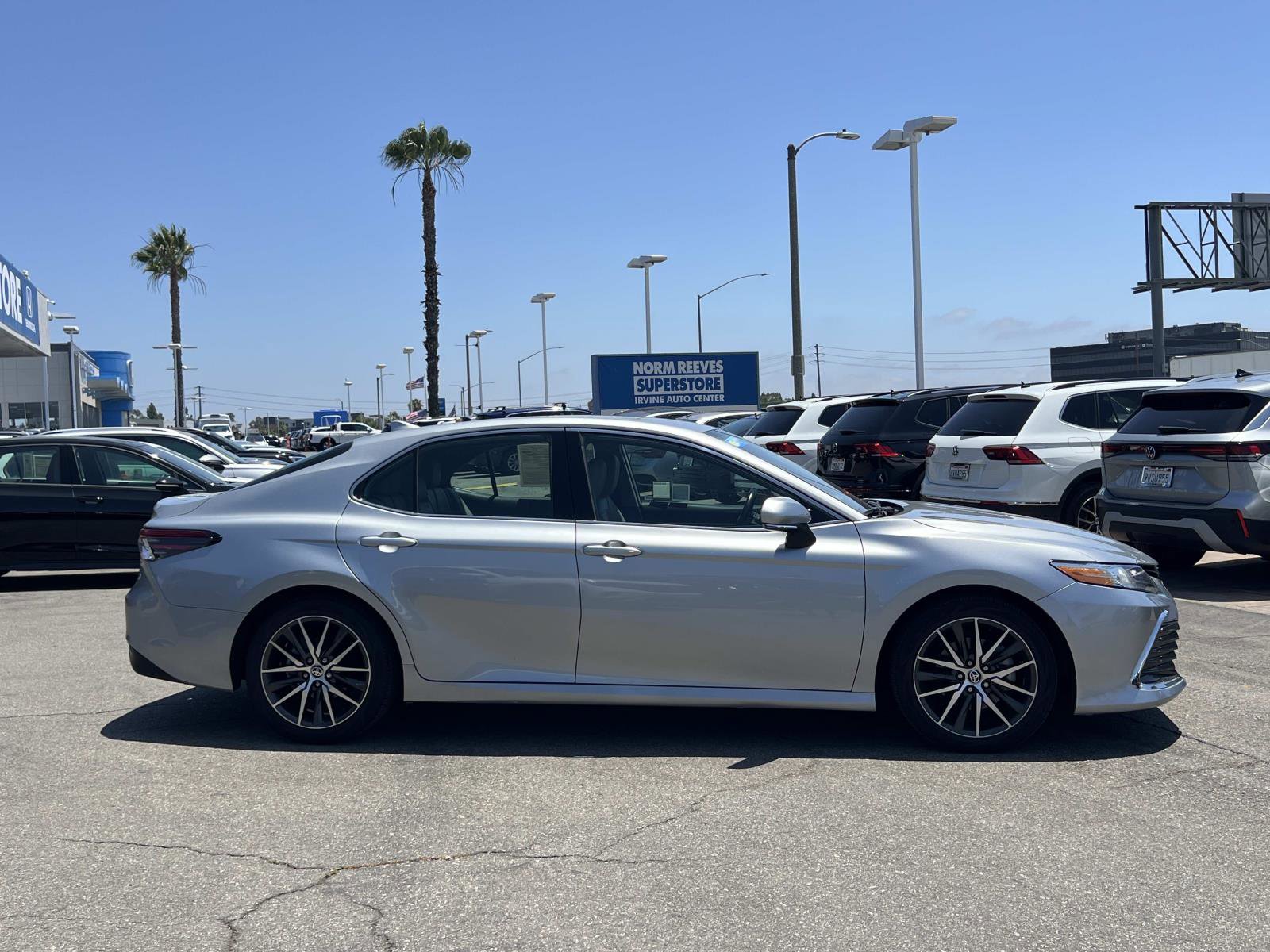 Used 2023 Toyota Camry XLE FWD image 25