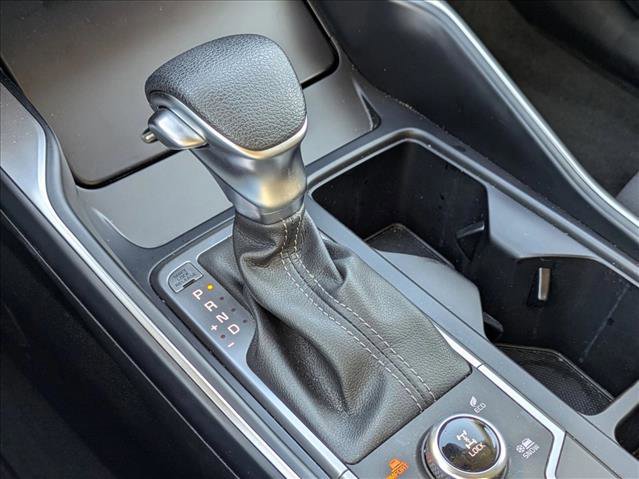 Used 2023 Kia Sorento LX image 12