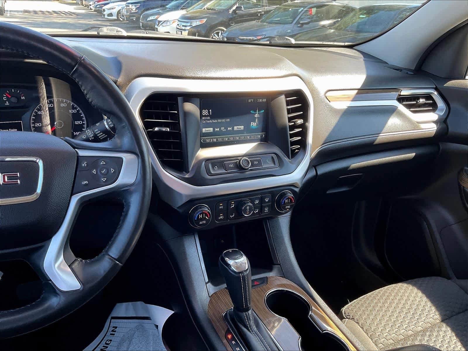 Used 2019 GMC Acadia SLE image 8