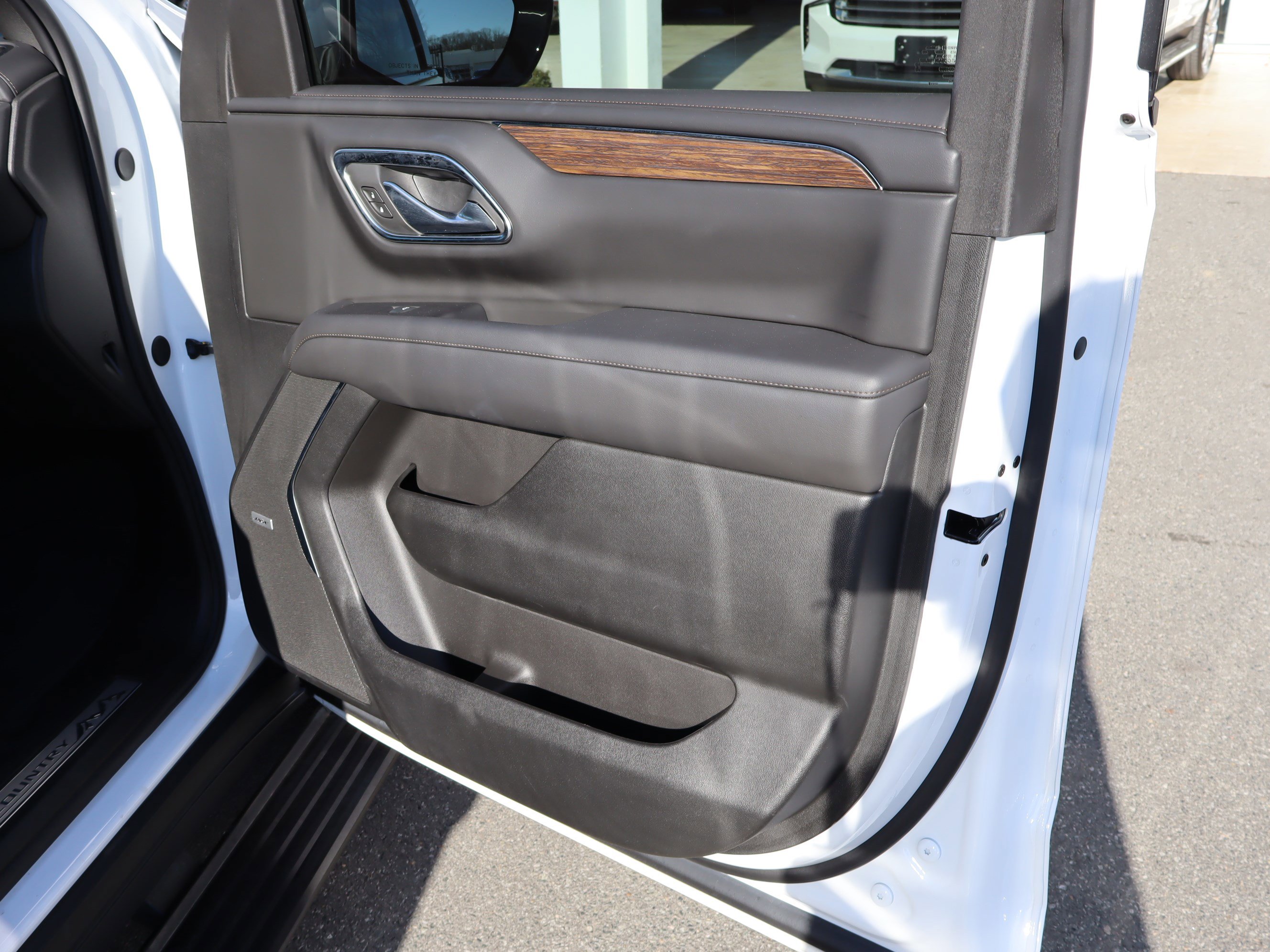 Certified 2024 Chevrolet Tahoe High Country image 40