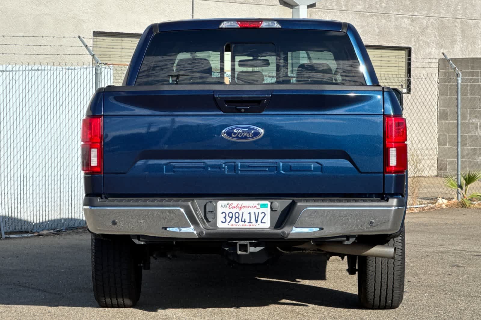Used 2019 Ford F150 Lariat w/ Equipment Group 501A Mid AWD/4WD image 4