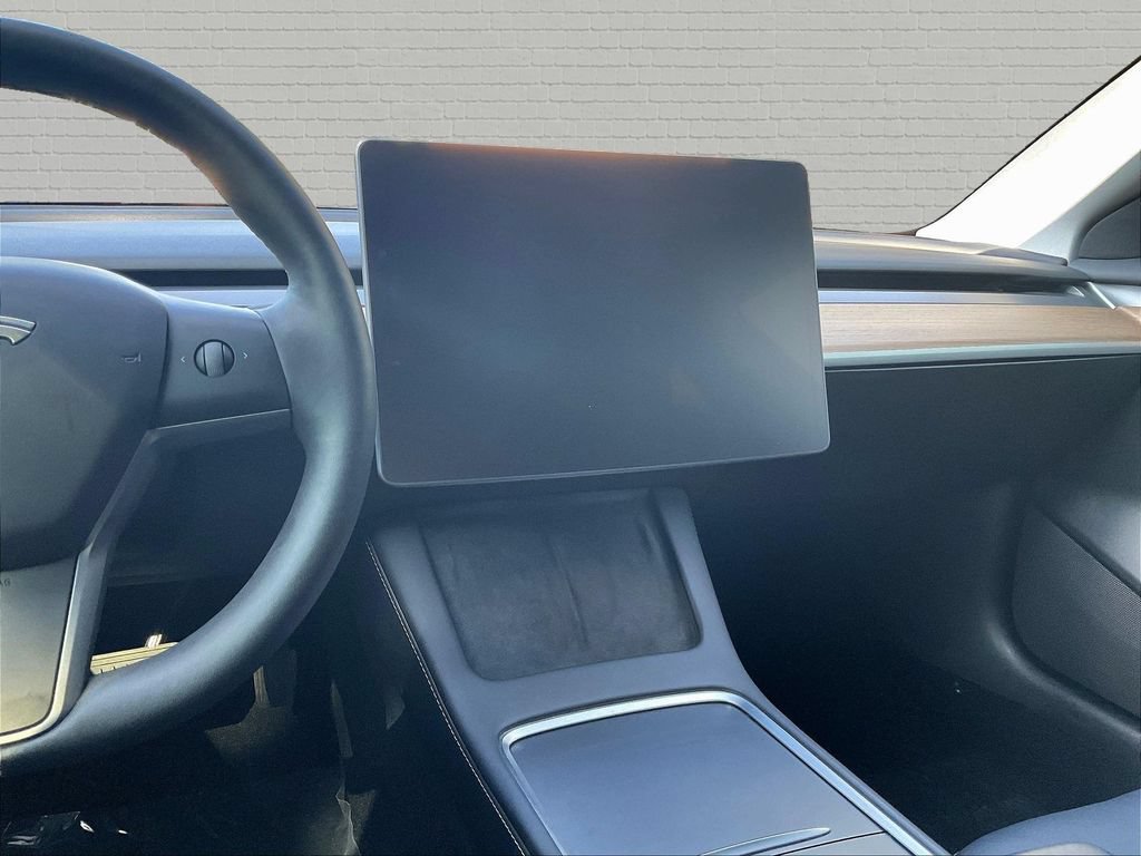 Used 2023 Tesla Model 3 Standard Range RWD image 9