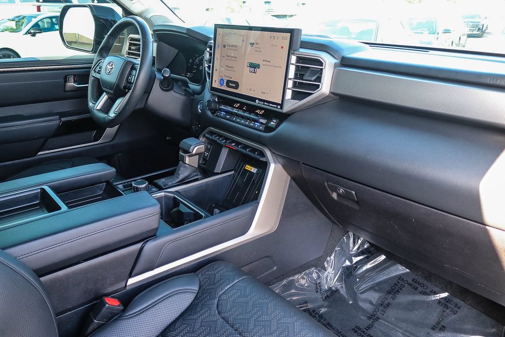 Used 2024 Toyota Tundra Limited AWD/4WD image 19