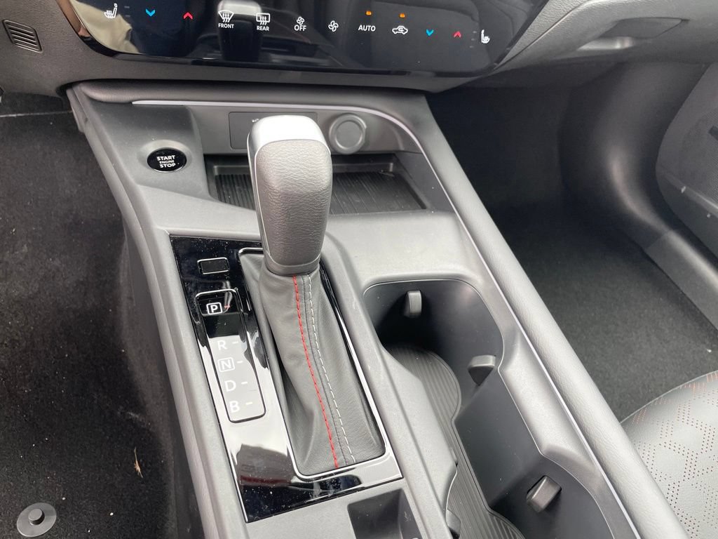 New 2026 Nissan Sentra SR w/ SR Premium Package FWD image 16