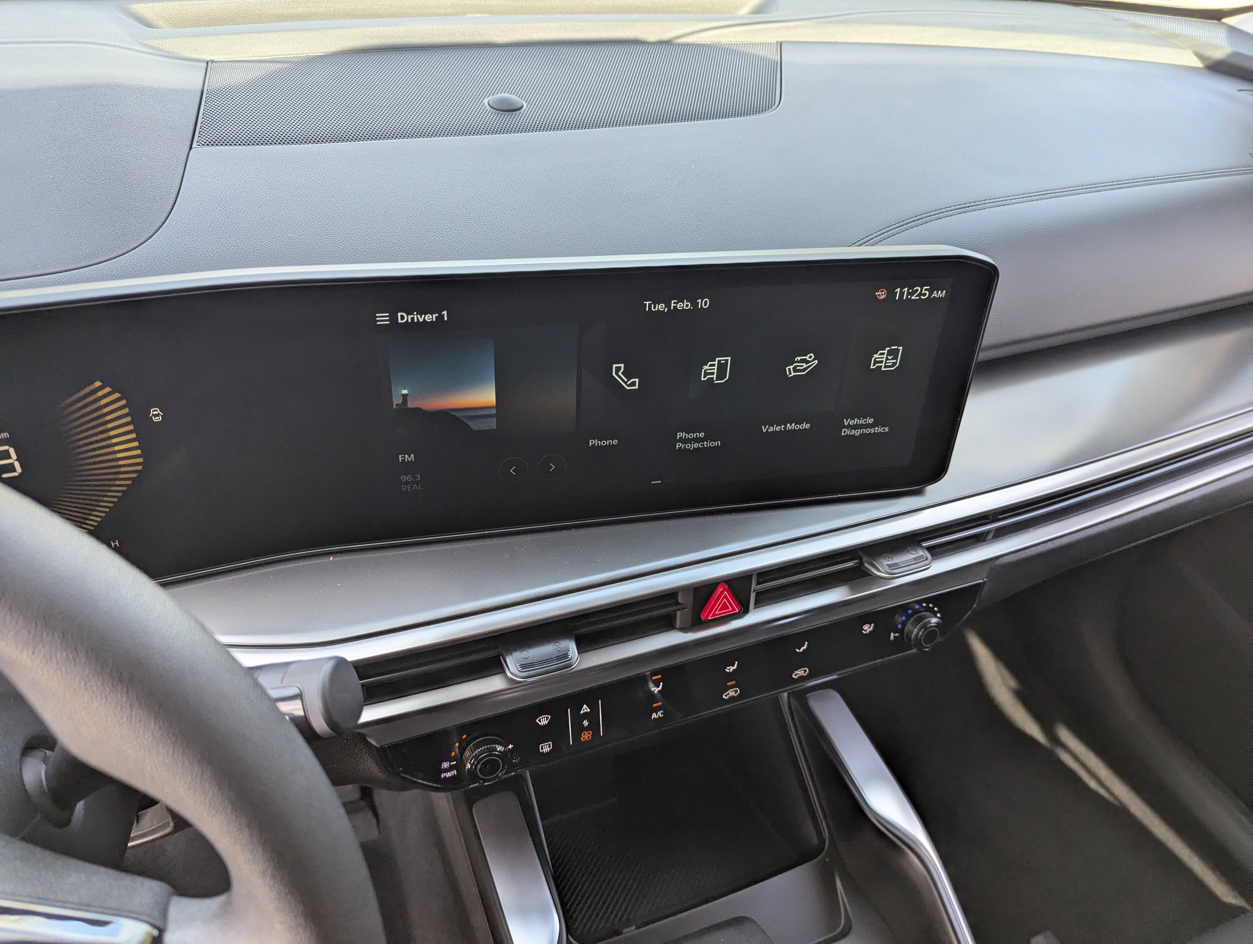 Certified 2025 Kia Sorento LX image 23