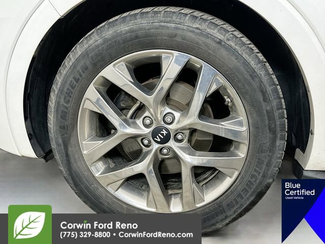 Used 2019 Kia Sorento SX image 38