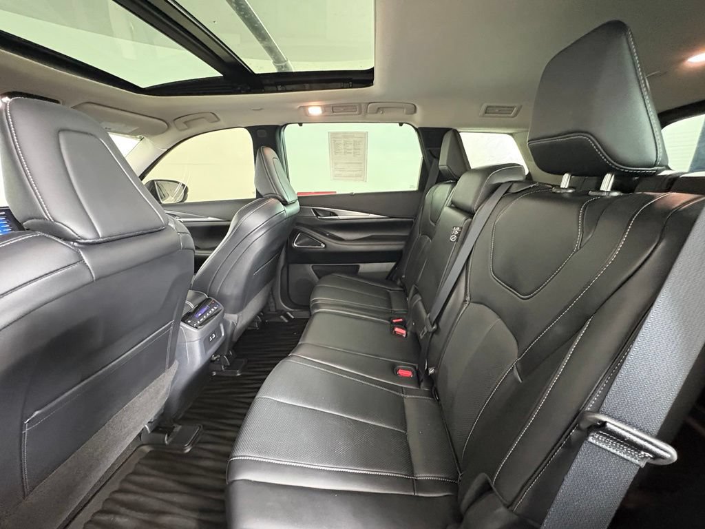 Used 2025 INFINITI QX60 Luxe FWD image 43