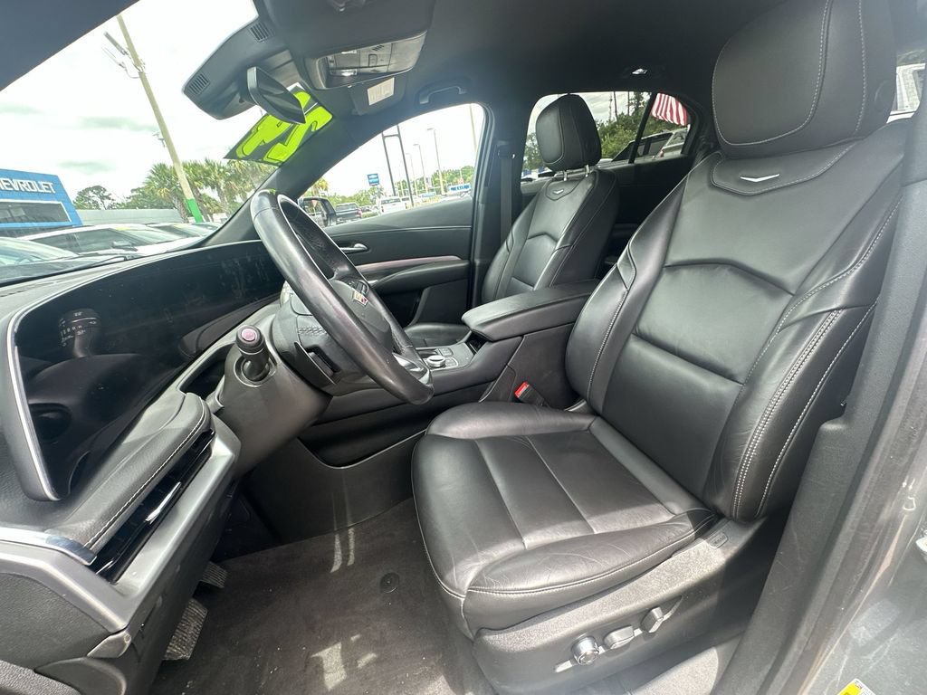 Used 2024 Cadillac XT4 Premium Luxury FWD image 22