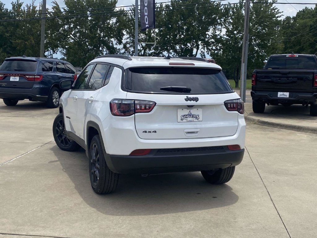 New 2026 Jeep Compass Latitude AWD/4WD image 34