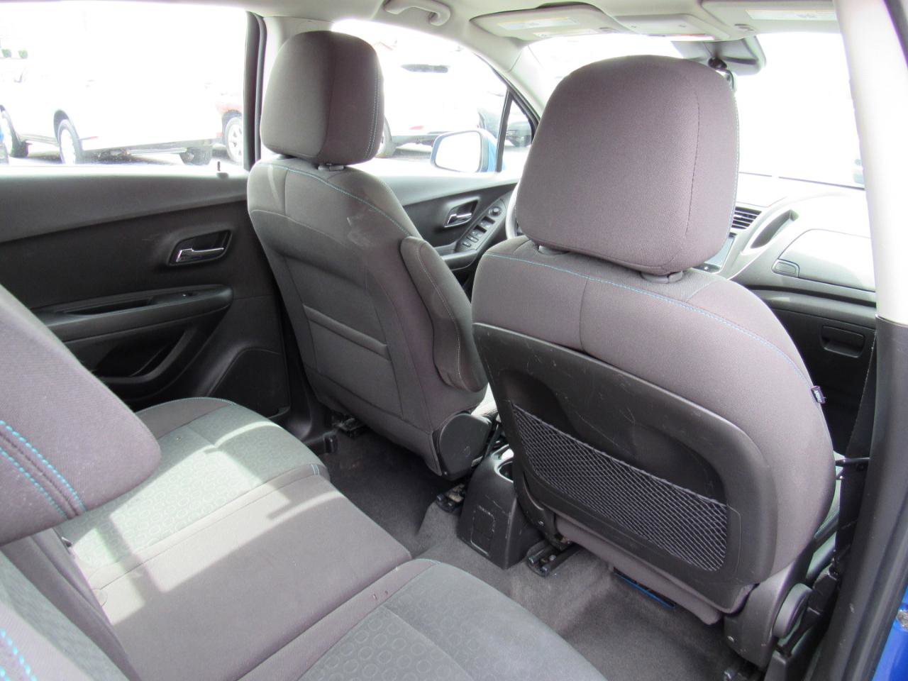 Used 2015 Chevrolet Trax LS FWD image 28