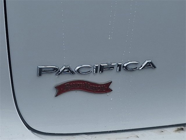 New 2026 Chrysler Pacifica Select image 10