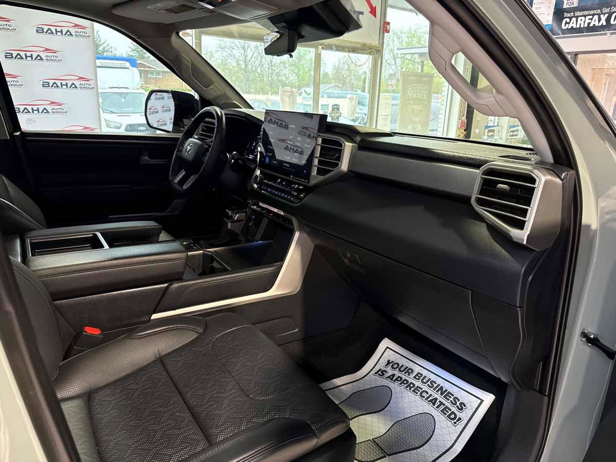Used 2024 Toyota Tundra Limited AWD/4WD image 42