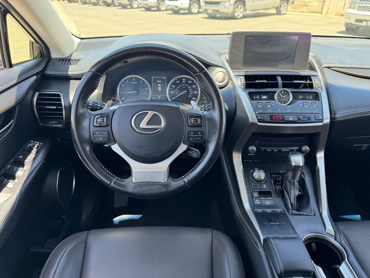 Used 2018 Lexus NX 300 FWD image 22