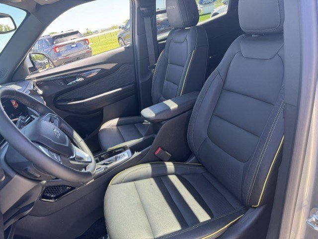 Used 2025 Chevrolet TrailBlazer ACTIV w/ Convenience Package AWD/4WD image 12