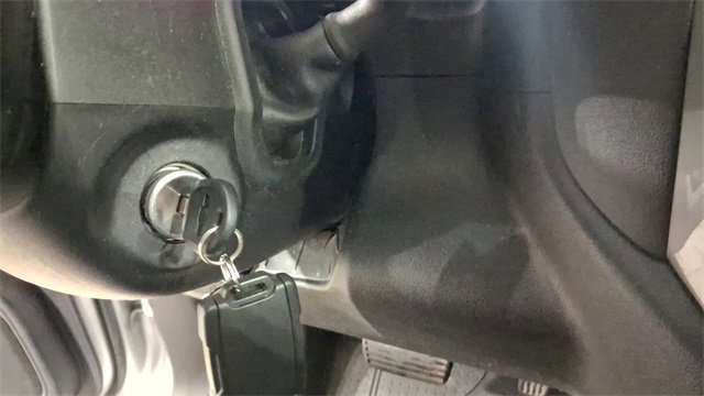 Used 2020 Chevrolet Silverado 1500 Custom w/ Custom Value Package image 28