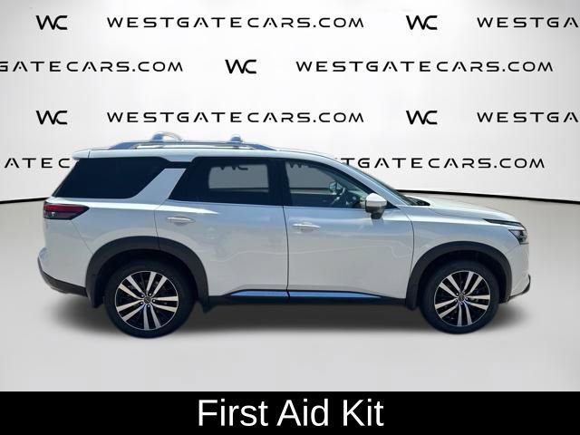 Used 2023 Nissan Pathfinder Platinum w/ Cargo Package AWD/4WD image 10