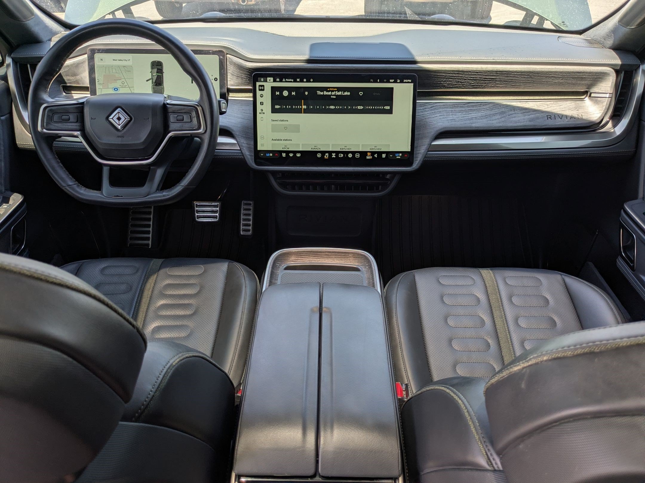 Used 2022 Rivian R1T Adventure AWD/4WD image 28
