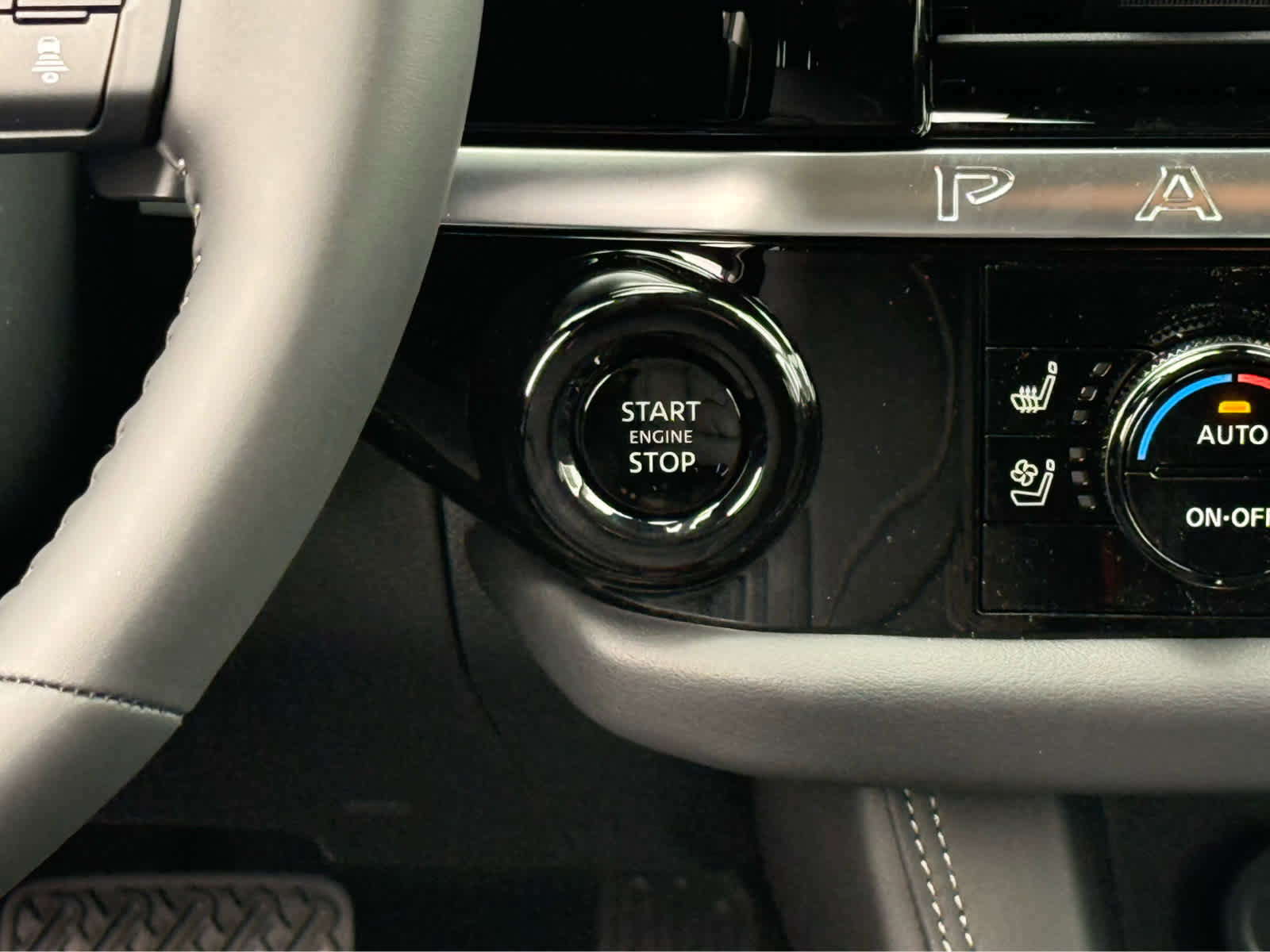 New 2026 Nissan Pathfinder Platinum image 25