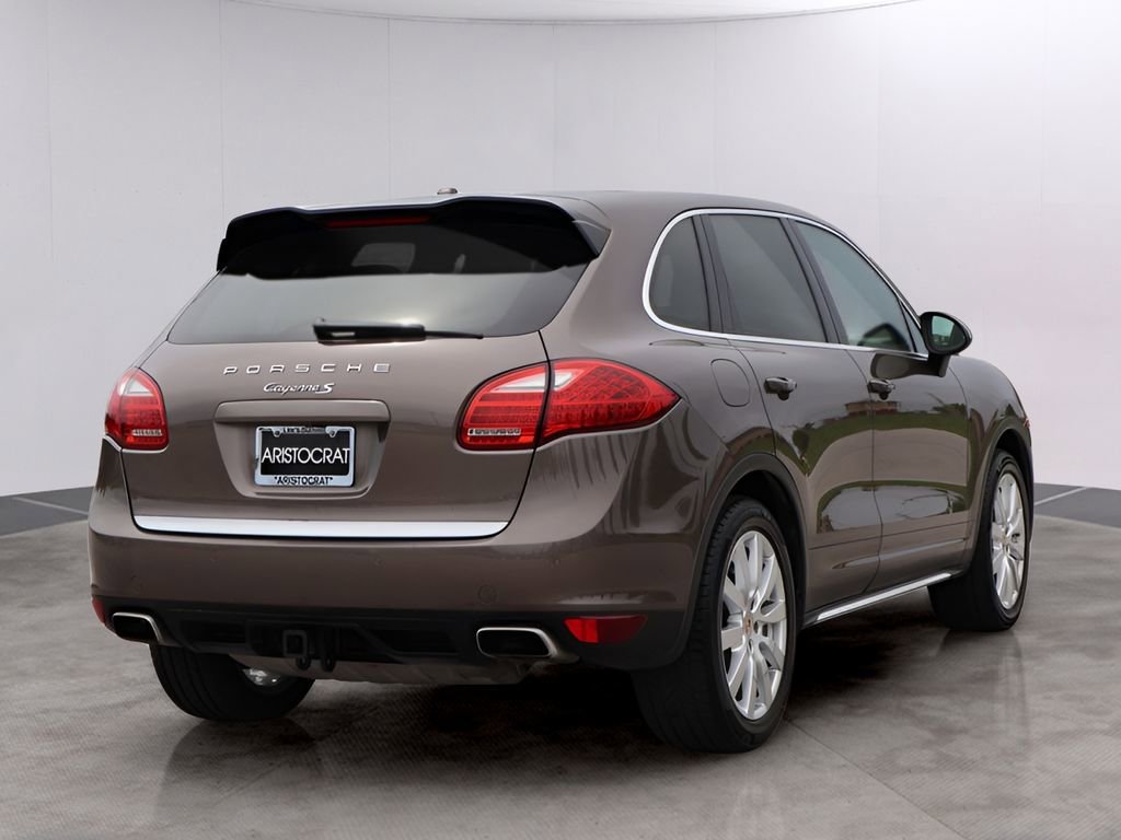 Used 2013 Porsche Cayenne S AWD/4WD image 5