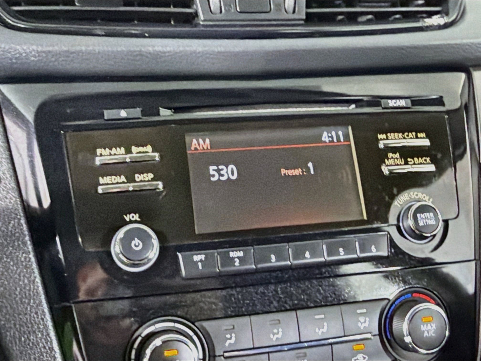 Used 2018 Nissan Rogue Sport S FWD image 21