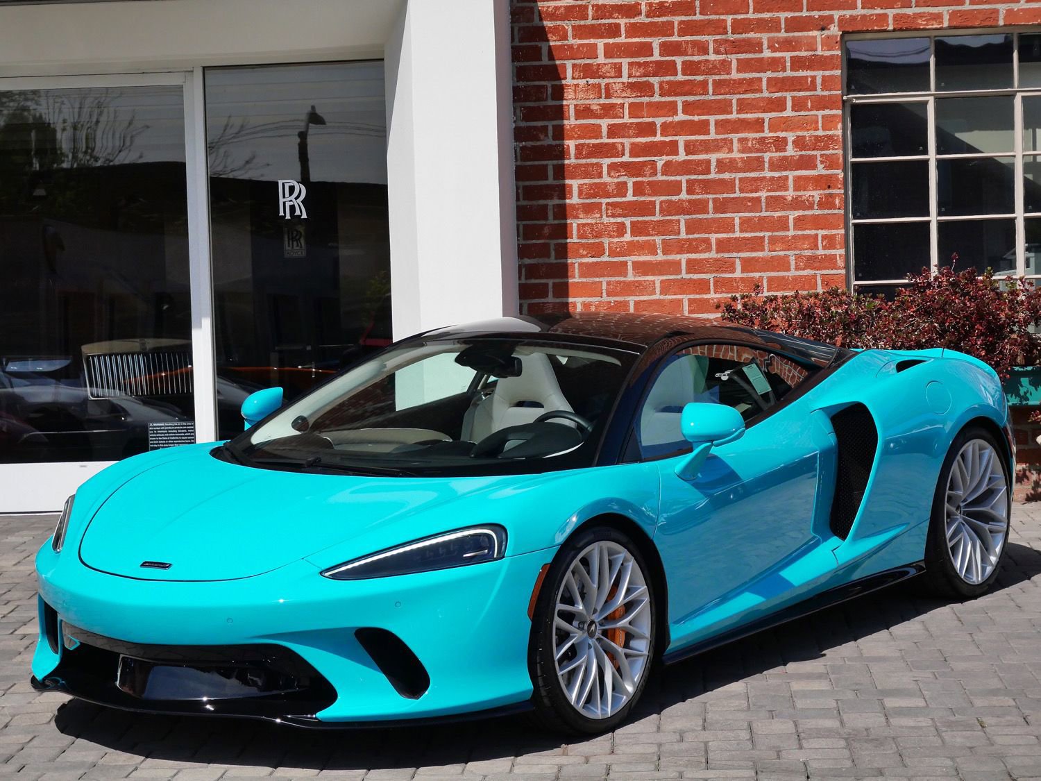 Used 2023 McLaren GT RWD image 15