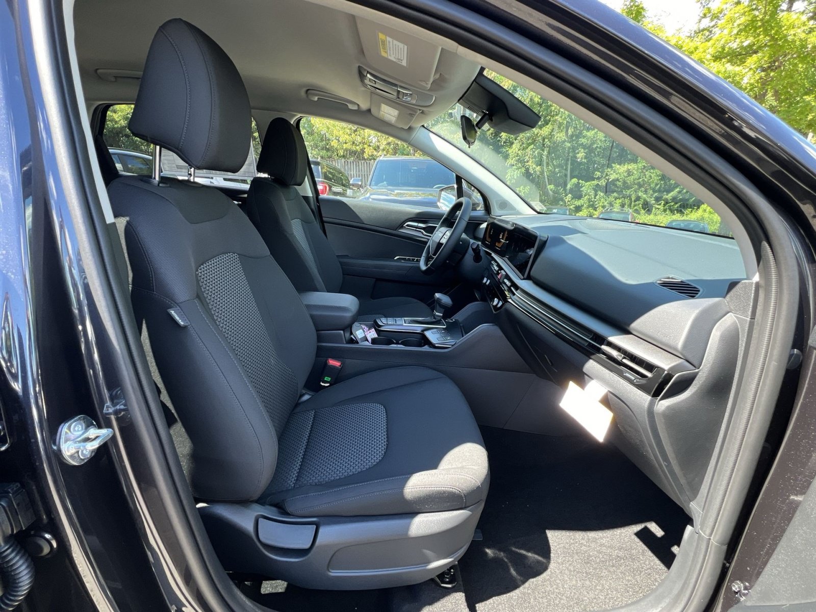 New 2027 Kia Sportage LX w/ LX Convenience Package FWD image 32