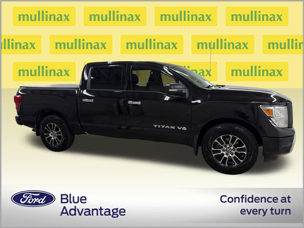 Used 2020 Nissan Titan SV w/ Accessory Utility Package RWD image 2