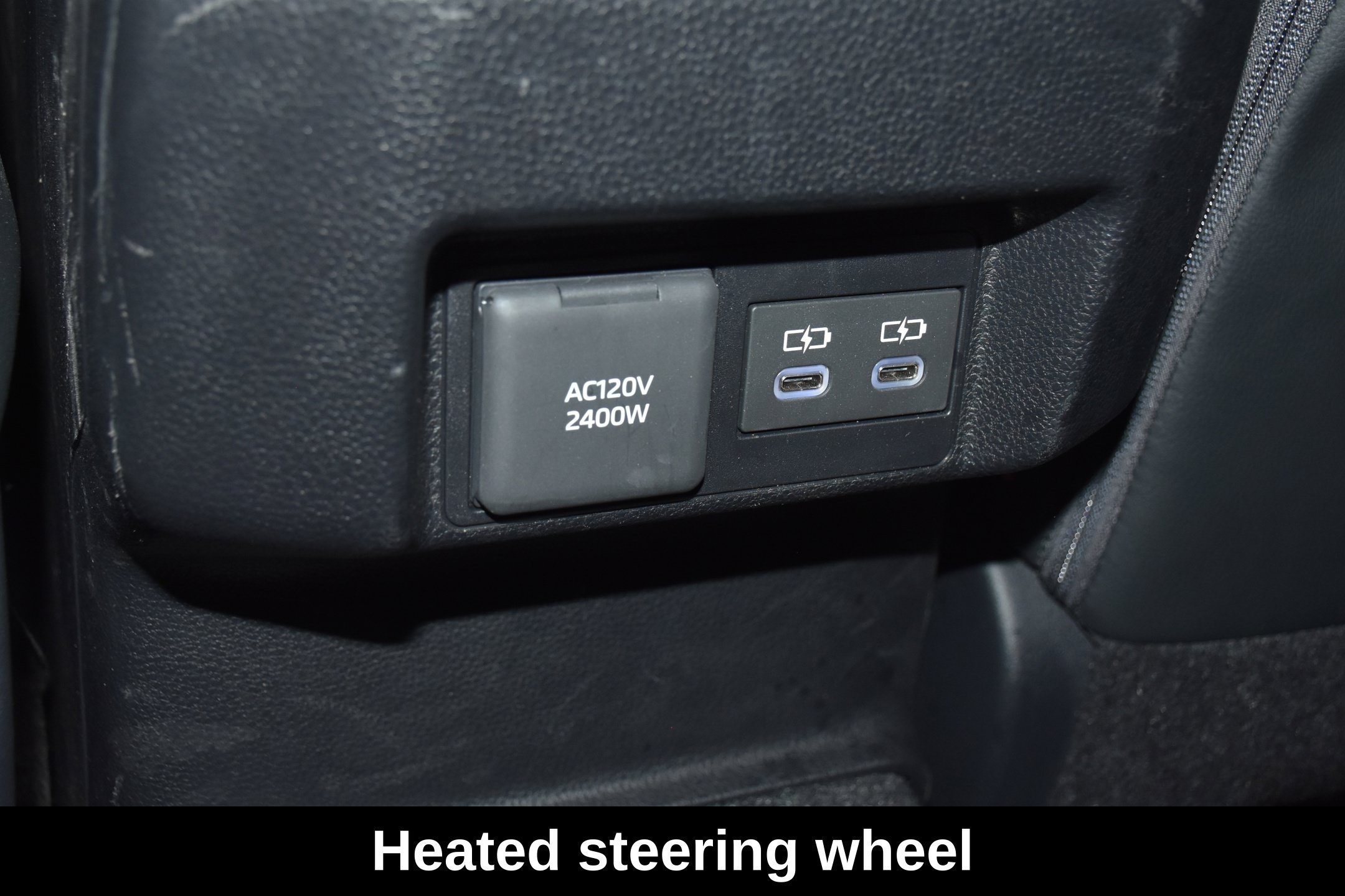 Used 2025 Toyota Tacoma Limited AWD/4WD image 30