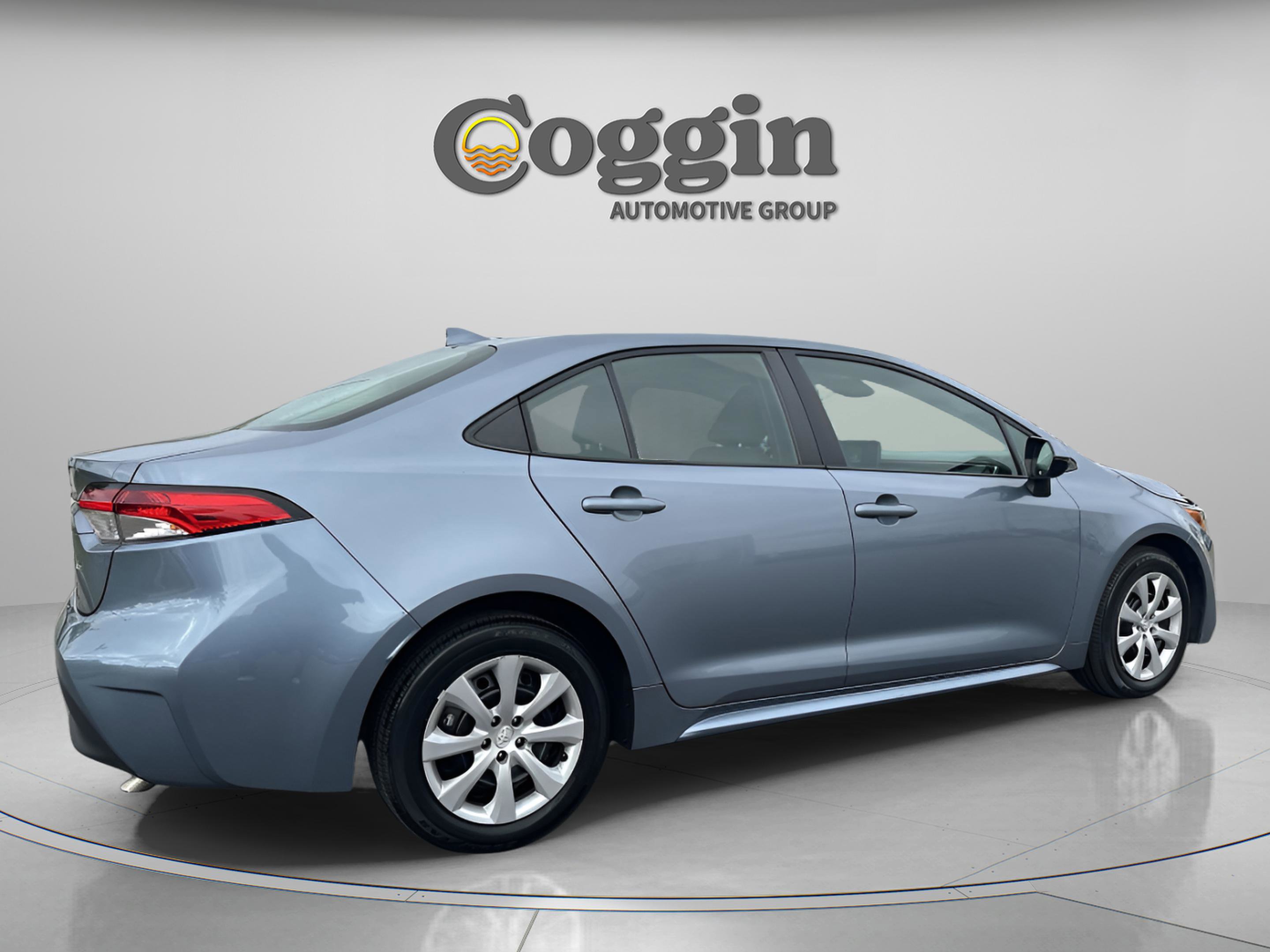 Used 2023 Toyota Corolla LE image 6