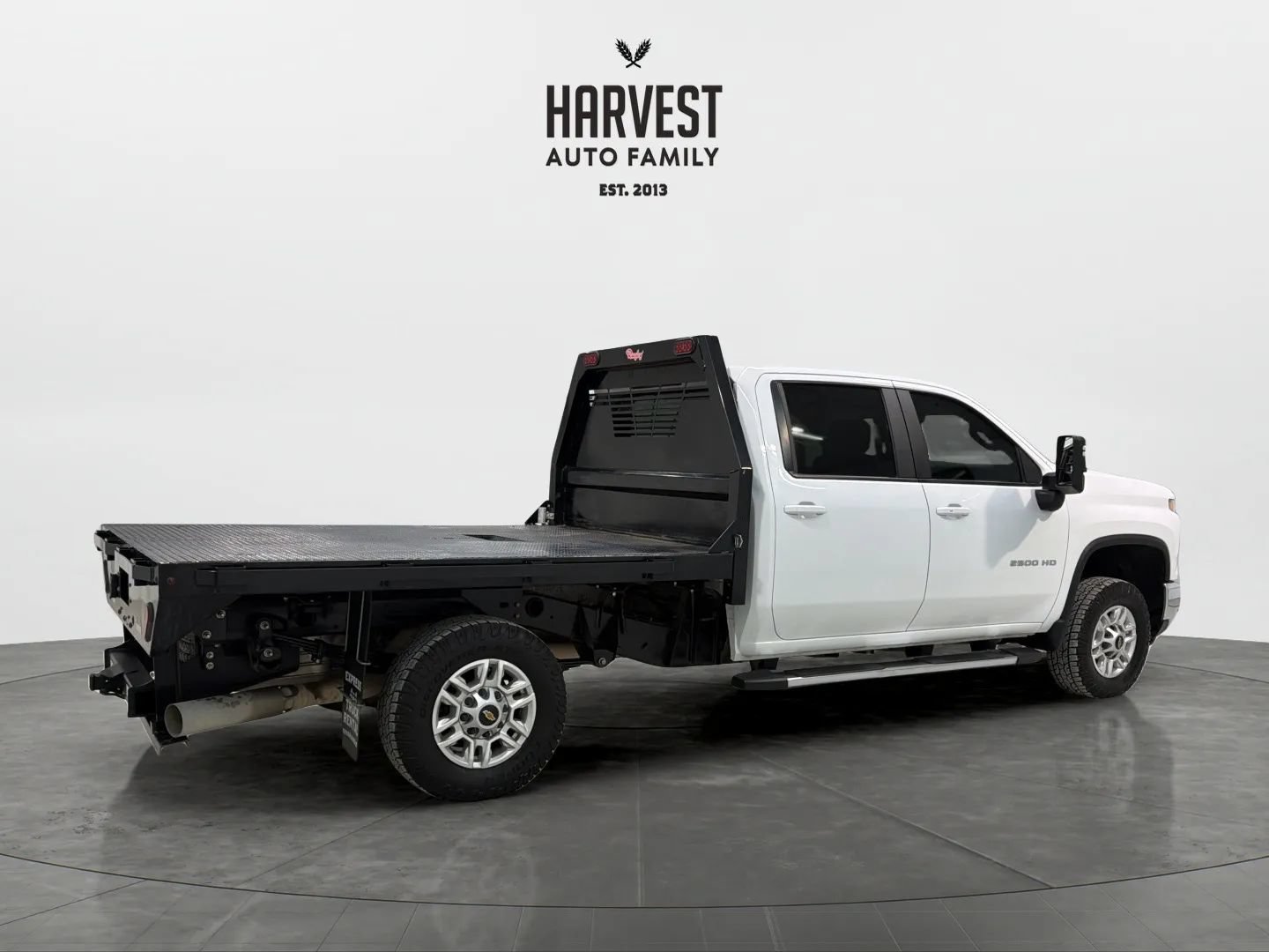 Used 2024 Chevrolet Silverado 2500 LT w/ Convenience Package AWD/4WD image 7