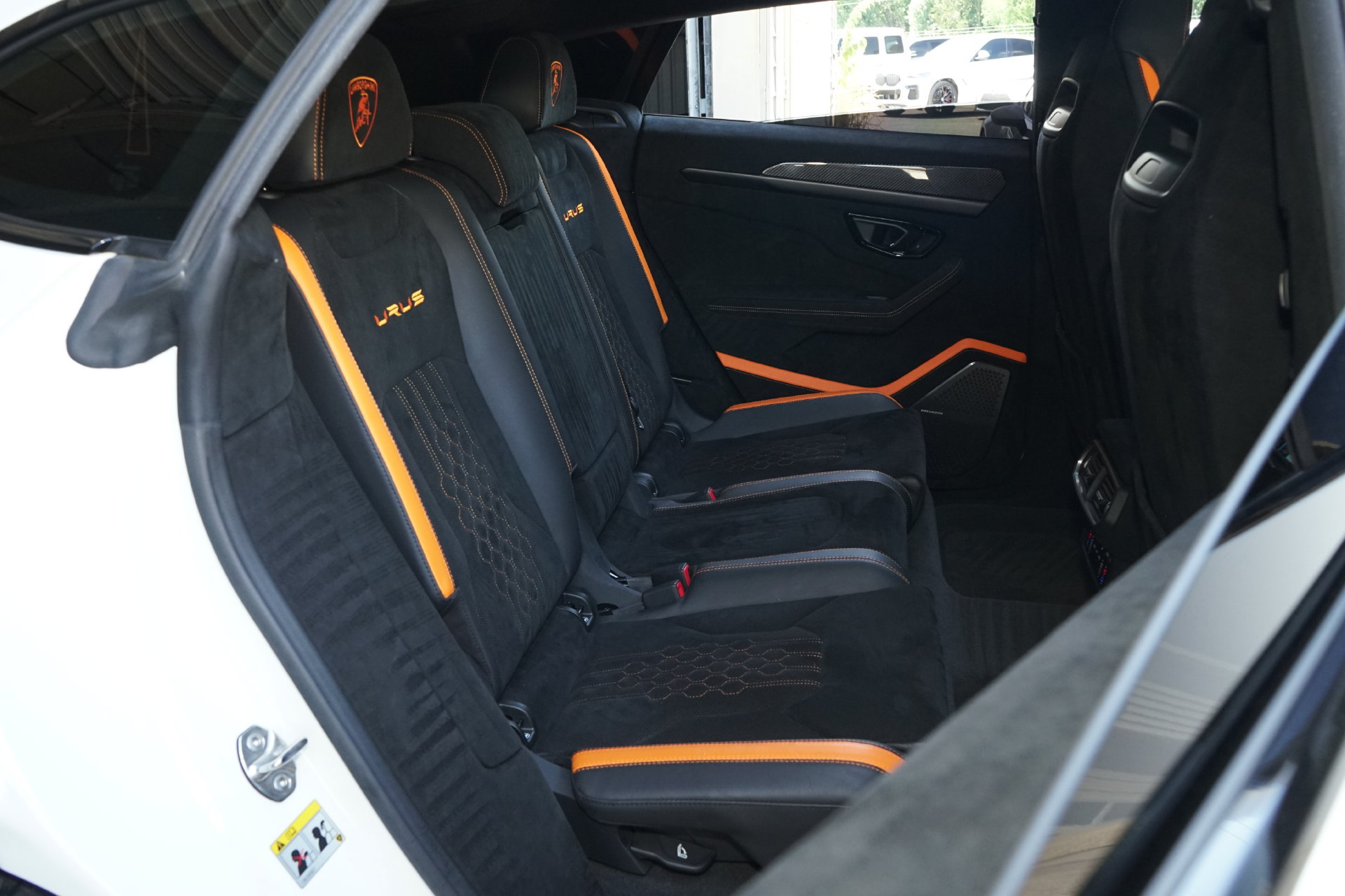 Used 2024 Lamborghini Urus Performante AWD/4WD image 31