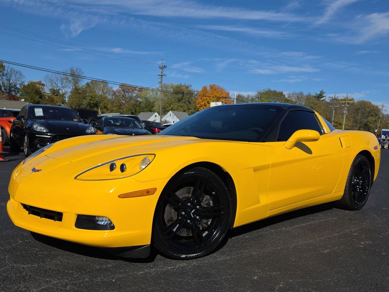 Used 2005 Chevrolet Corvette COUPE w/ Performance Handling Package image 1