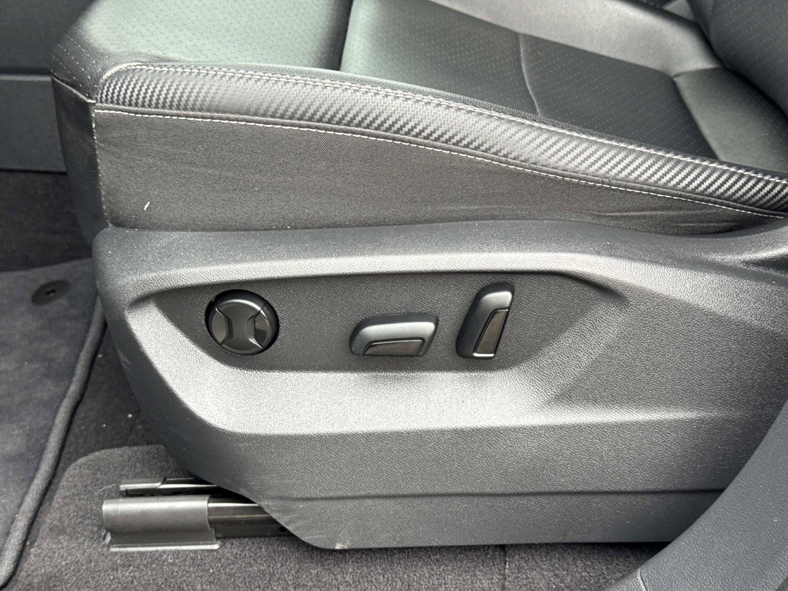 Certified 2022 Volkswagen Atlas Cross Sport SE image 22