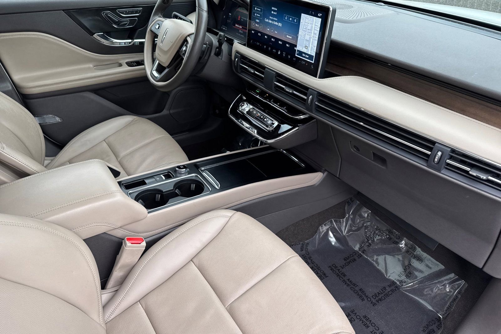 Certified 2023 Lincoln Corsair Reserve w/ Equipment Group 201A image 15