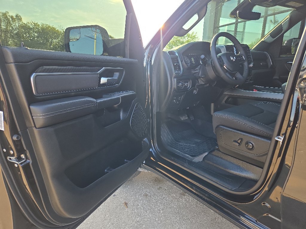 Used 2026 RAM 1500 Big Horn AWD/4WD image 40