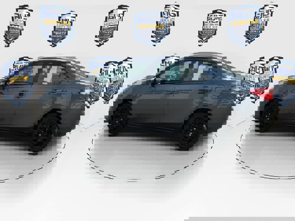 Used 2018 Toyota Corolla LE image 6