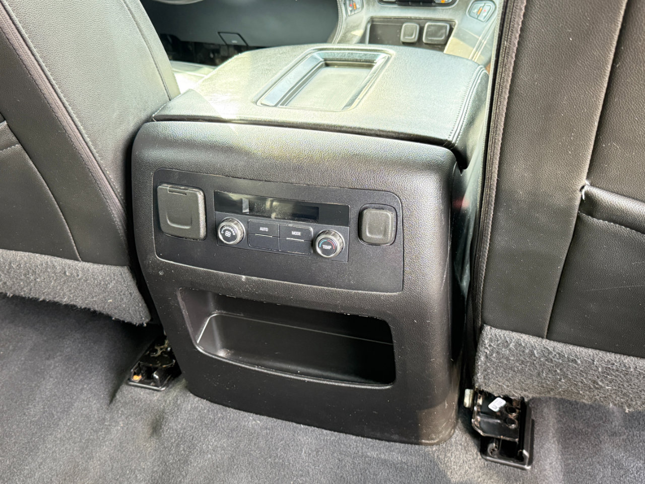 Used 2019 Chevrolet Tahoe LT image 41