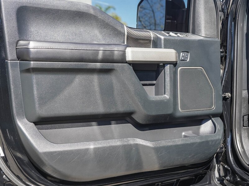 Used 2018 Ford F150 Raptor w/ Equipment Group 802A Luxury AWD/4WD image 27