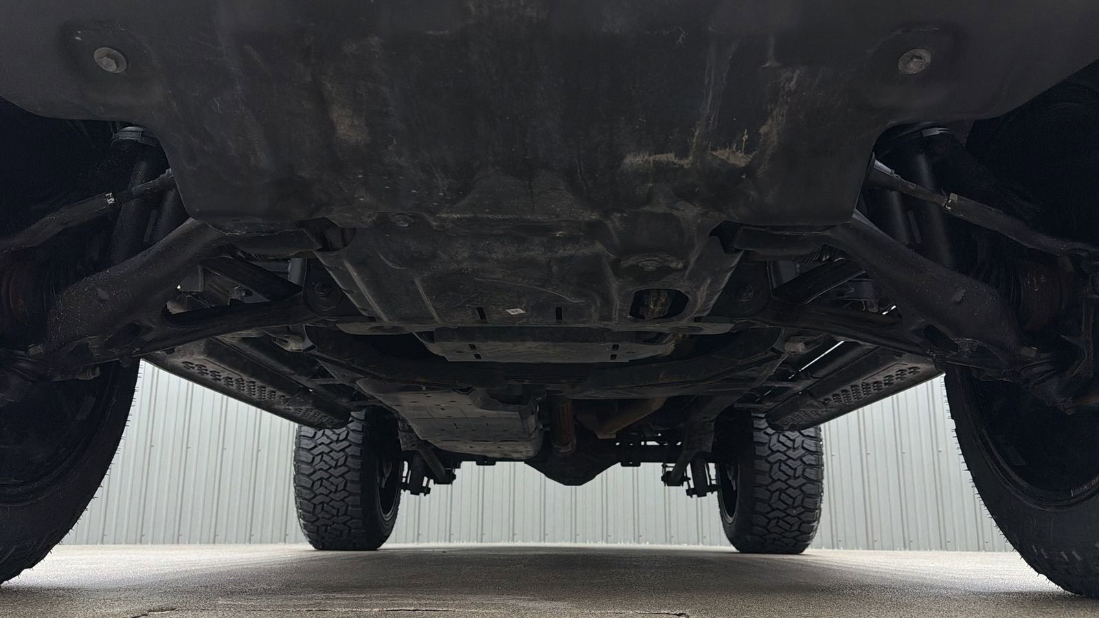 Used 2025 Ford Bronco Badlands image 18