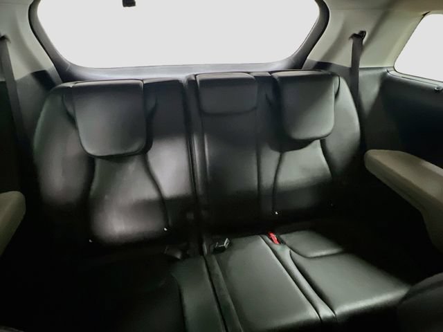 Certified 2023 Kia Carnival EX FWD image 28