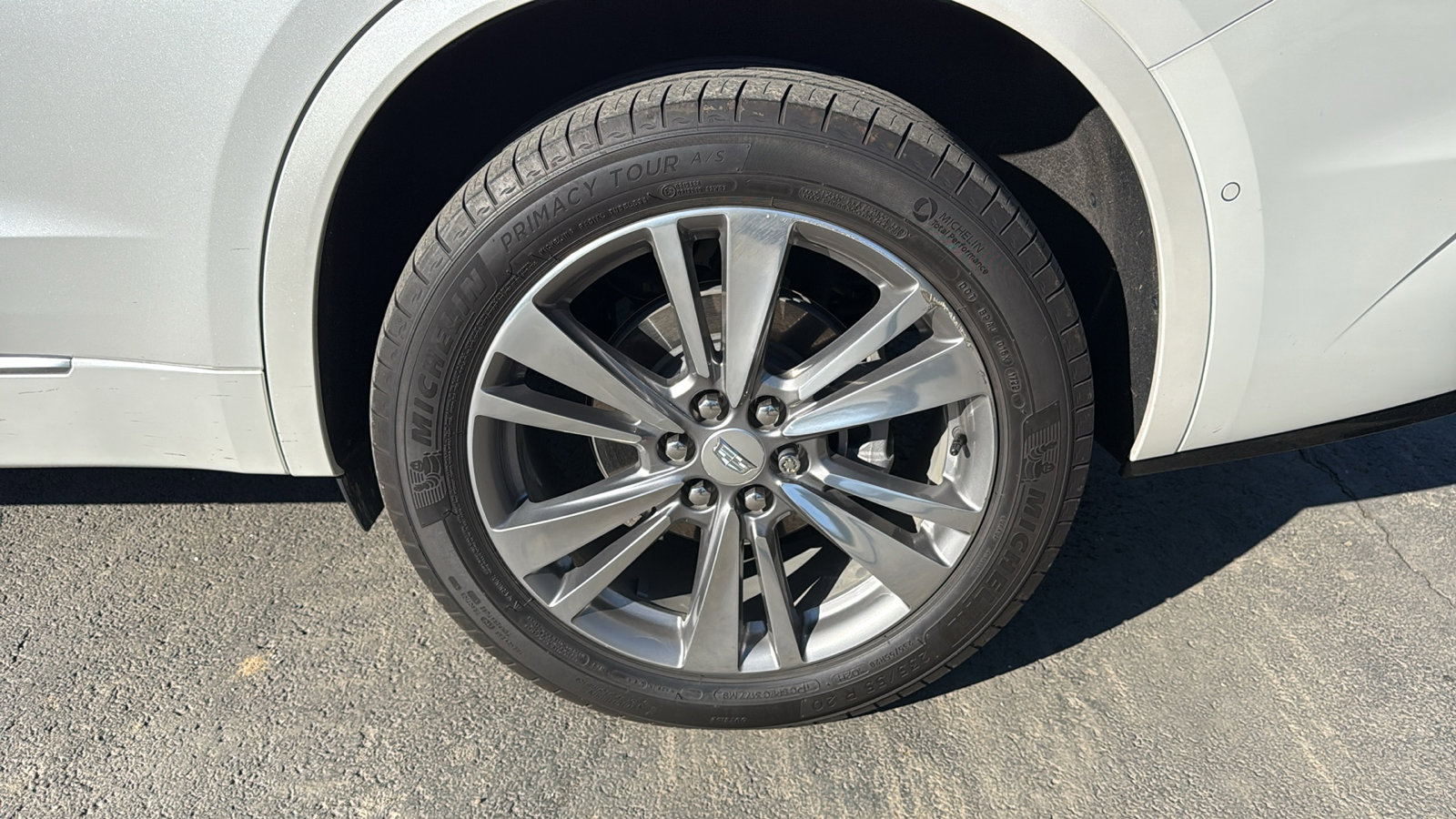 Used 2022 Cadillac XT6 Premium Luxury w/ Technology Package image 32