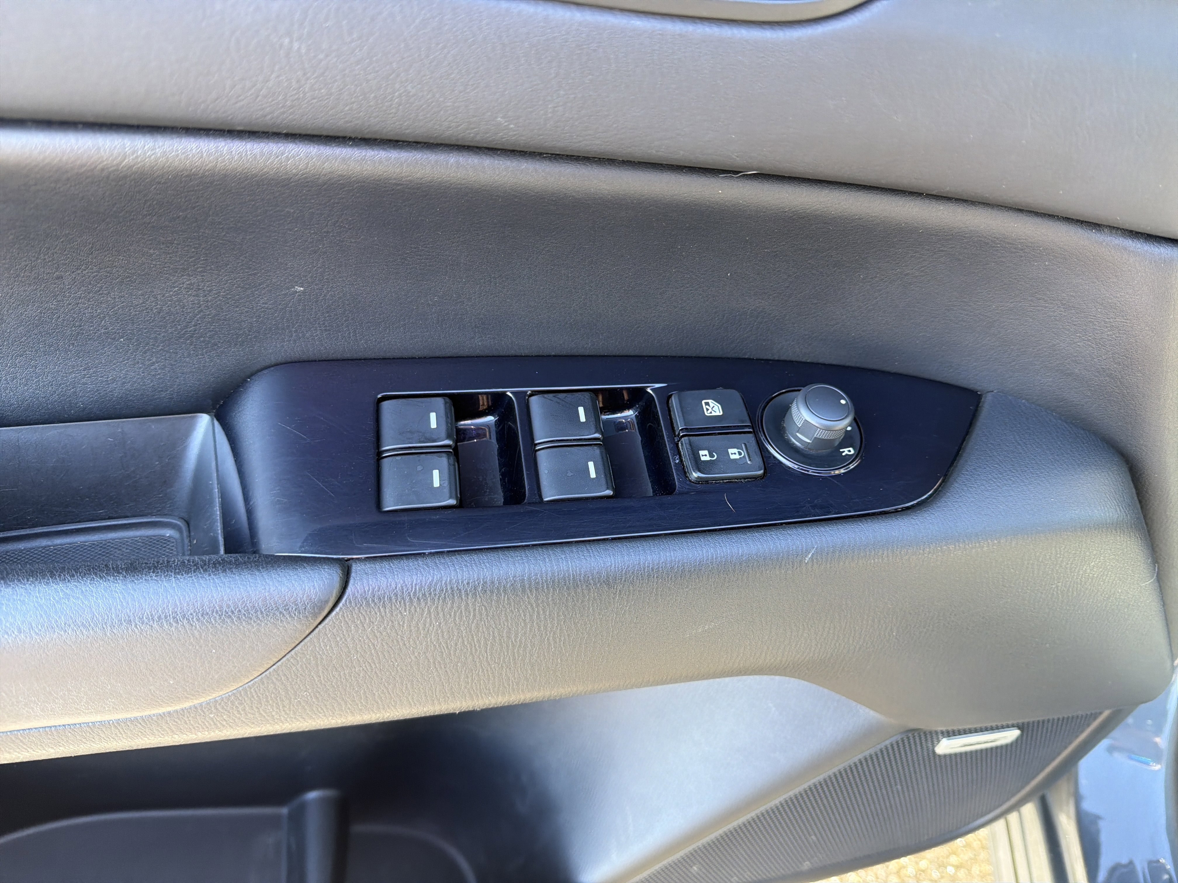 Used 2019 MAZDA CX-5 Touring image 15