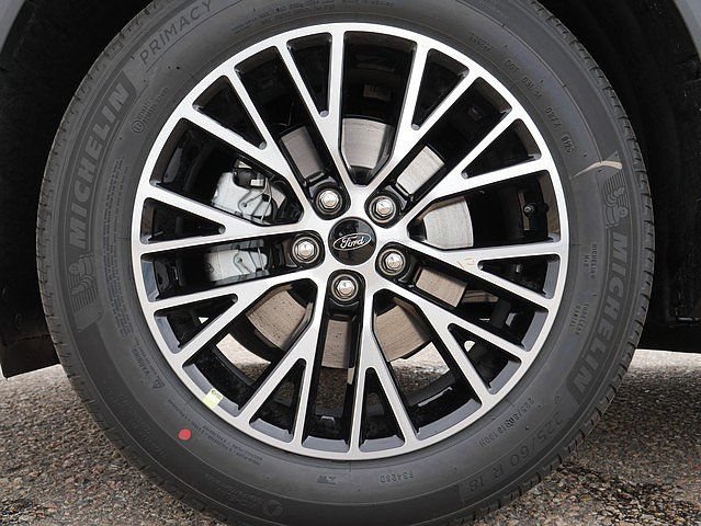 New 2025 Ford Escape SE w/ PHEV Premium Package FWD image 35