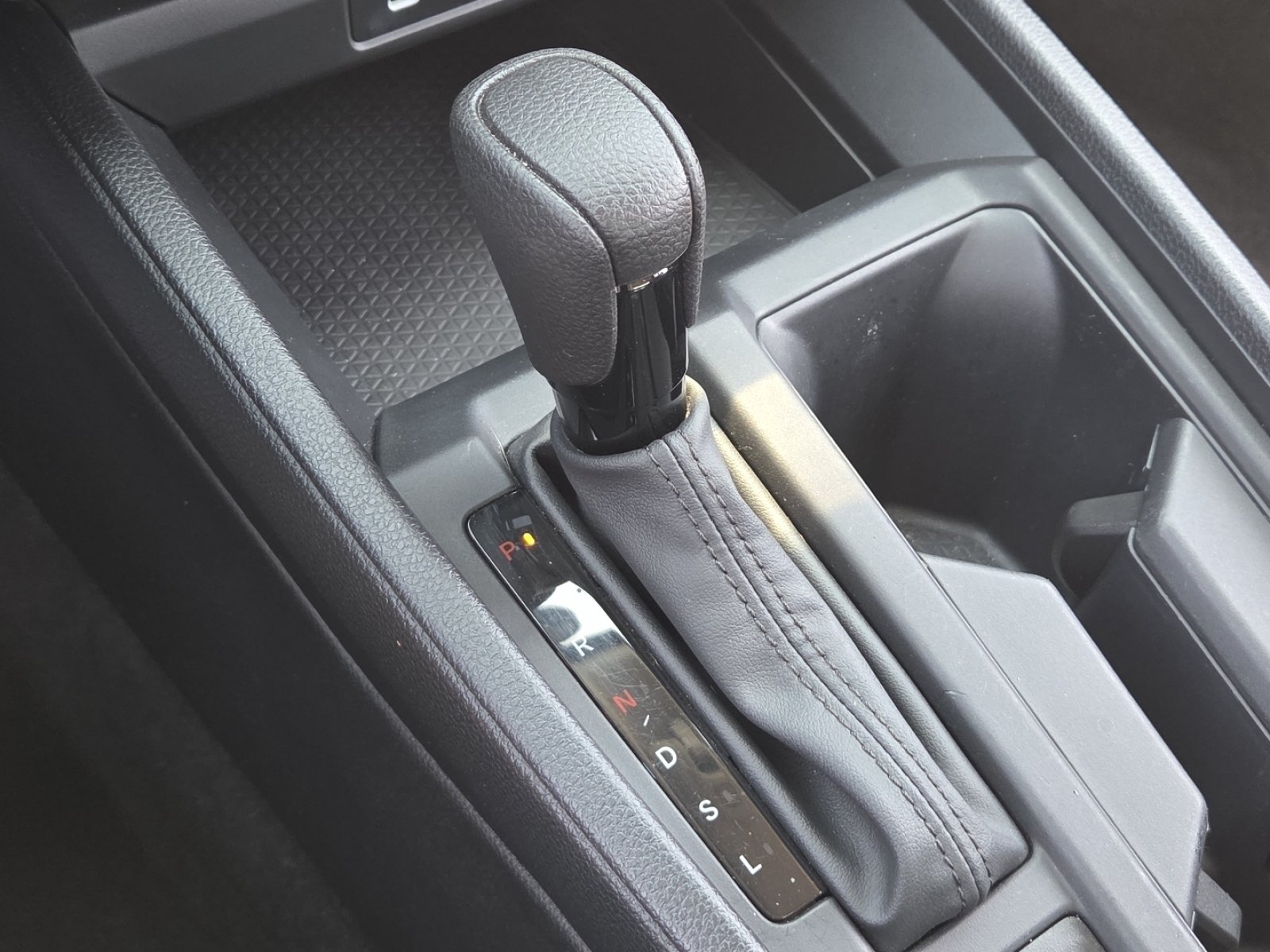 Used 2023 Honda Accord EX image 31