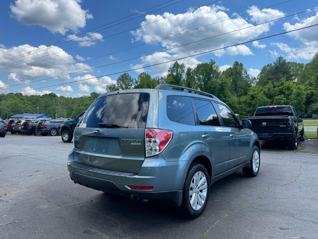 Used 2011 Subaru Forester 2.5X Premium AWD/4WD image 5
