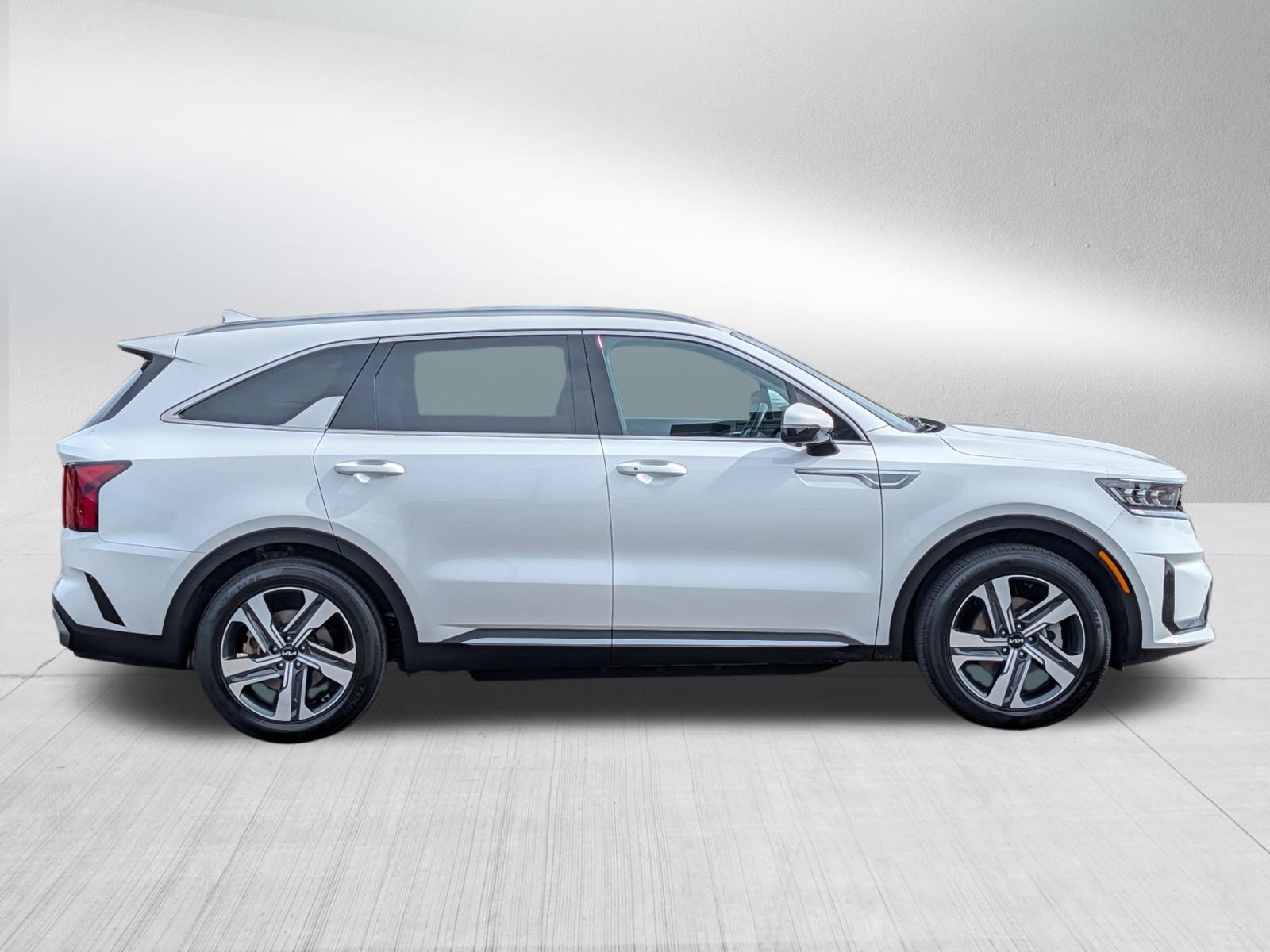 Certified 2023 Kia Sorento SX Prestige AWD/4WD image 8
