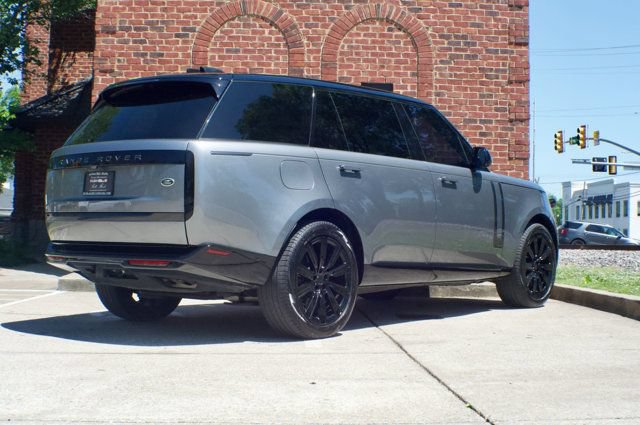 Used 2023 Land Rover Range Rover Long Wheelbase Autobiography AWD/4WD image 5